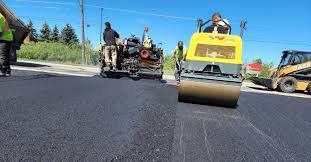 Best Asphalt Driveway Installation  in Hawaiian Acres, HI